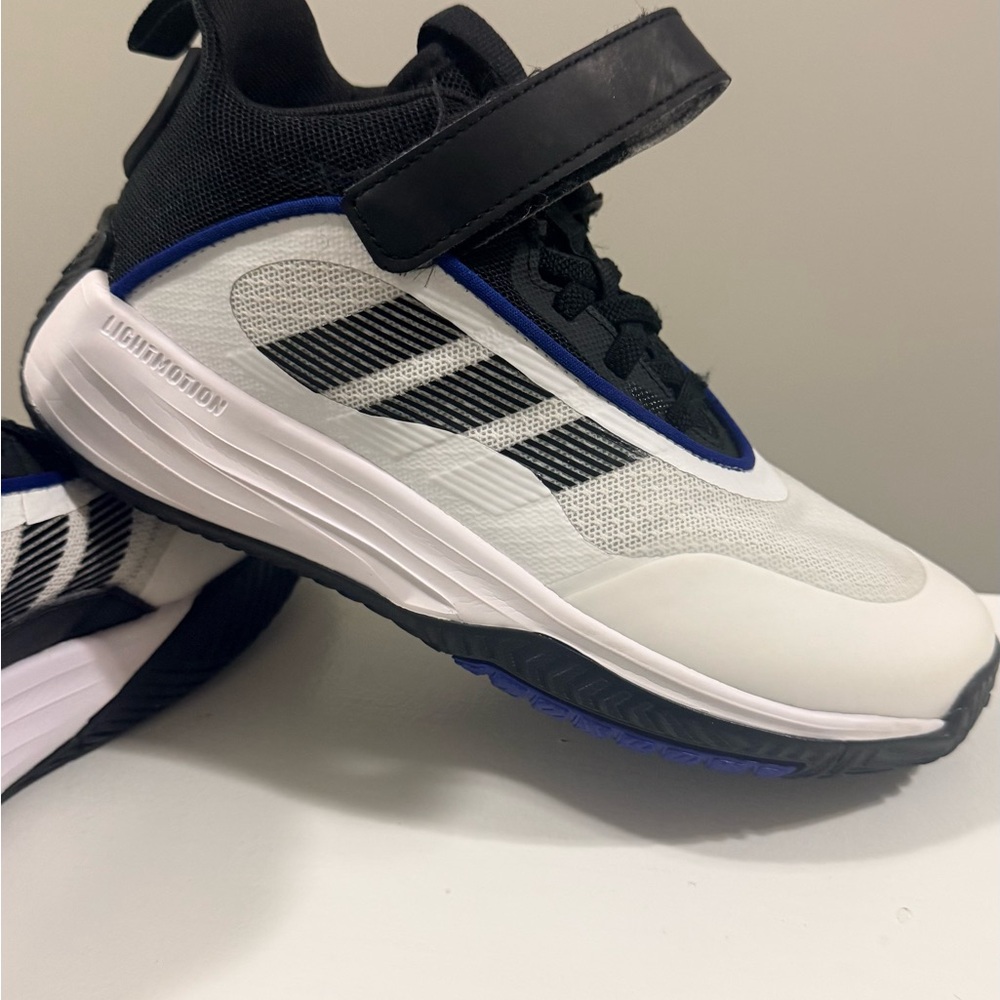 adidas Kids White Black and Blue Hook-and-Loop Sneakers